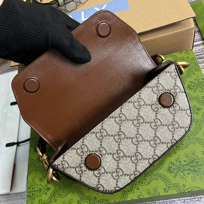 Close-up detail of classic everyday-luxe women's handbag – women's designer-style accessory
