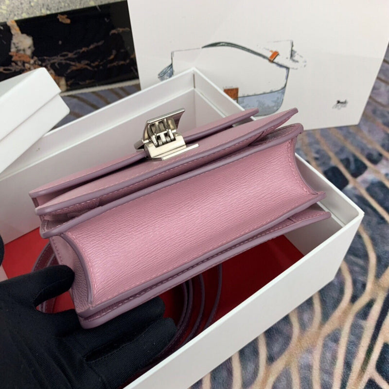 Front view of structured polished women's handbag – women's luxury handbag