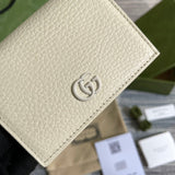 Handle and strap detail of signature statement women's handbag – women's designer-style accessory