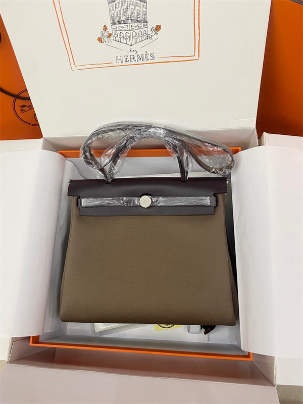 Interior view of classic premium bag