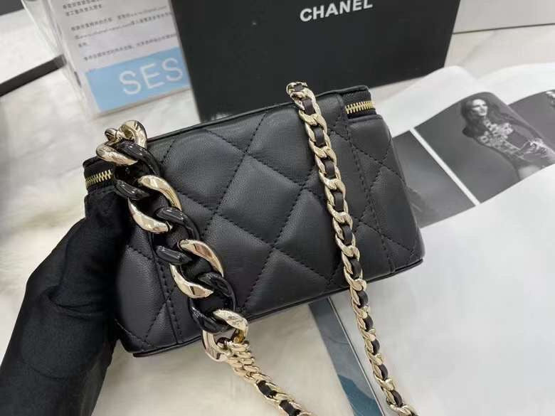  women's handbag, compact design, view 5