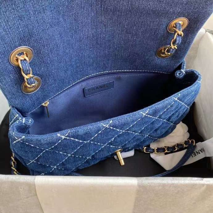  mid purse view 10