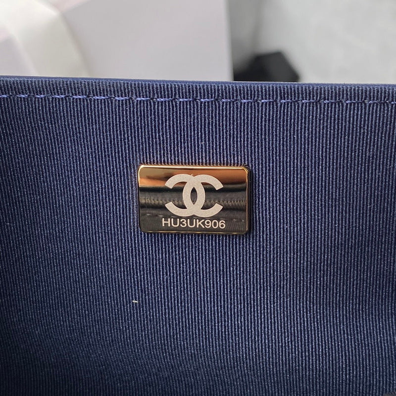  women's handbag, mid design, view 5