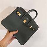  Sleek shopper bag front view 7