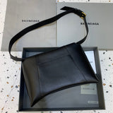 Chic Premium PU Leather Handbag - Versatile Everyday Design | Women's Premium Handbag #518 - close-up detail shot (image 3) of designer-inspired handbag