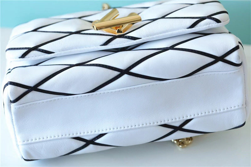  carryall bag interior and compartment view