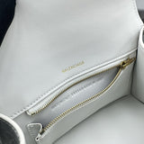 Zivas Charm Contemporary Flair Statement Handbag (Refined Practical Design) – Detail View