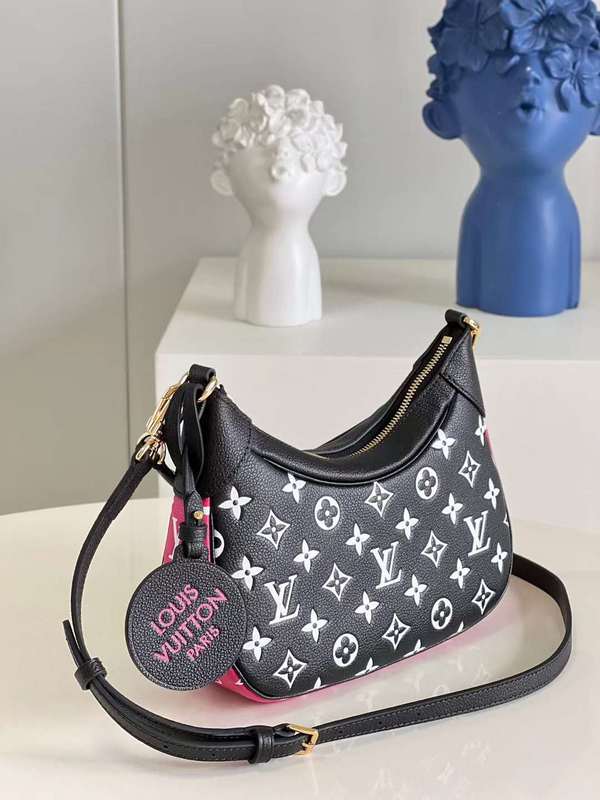 Top view of everyday-luxe modern women's handbag – women's designer-style accessory