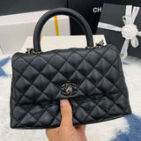 Zivas Charm Chic Craftsmanship Everyday Handbag (Structured Everyday Essential) – Full Silhouette