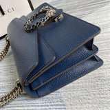 Handle and strap detail of sleek elevated women's handbag – women's everyday handbag