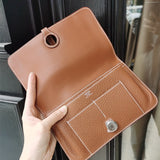  Signature shoulder bag front view 7