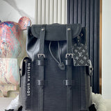  Sleek shoulder bag front view