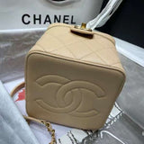  women's handbag, versatile design, view 3