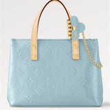  carryall bag close-up of hardware and finish 11