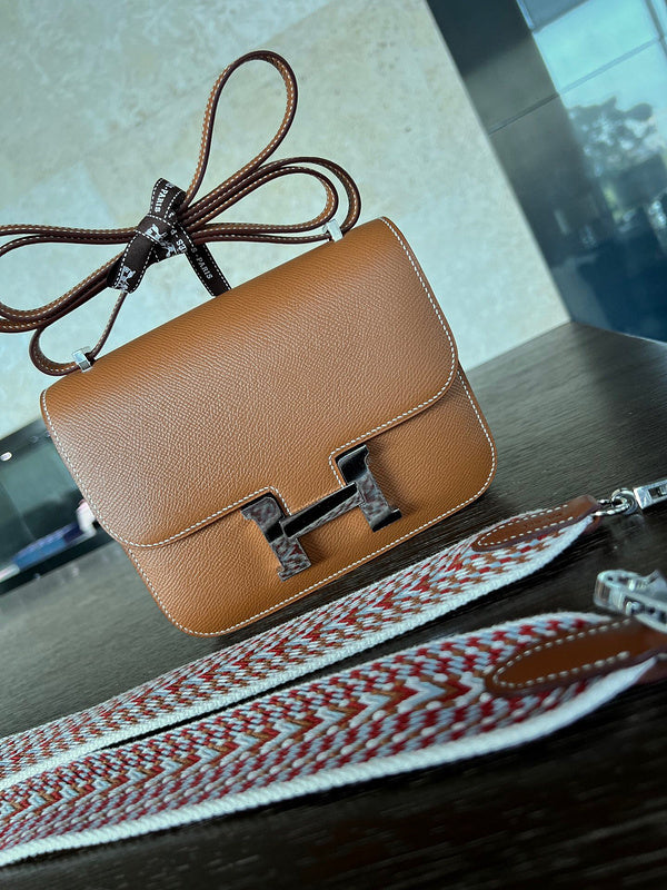 Modernist bag shown from front angle