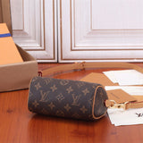 tote bag interior and compartment view 9
