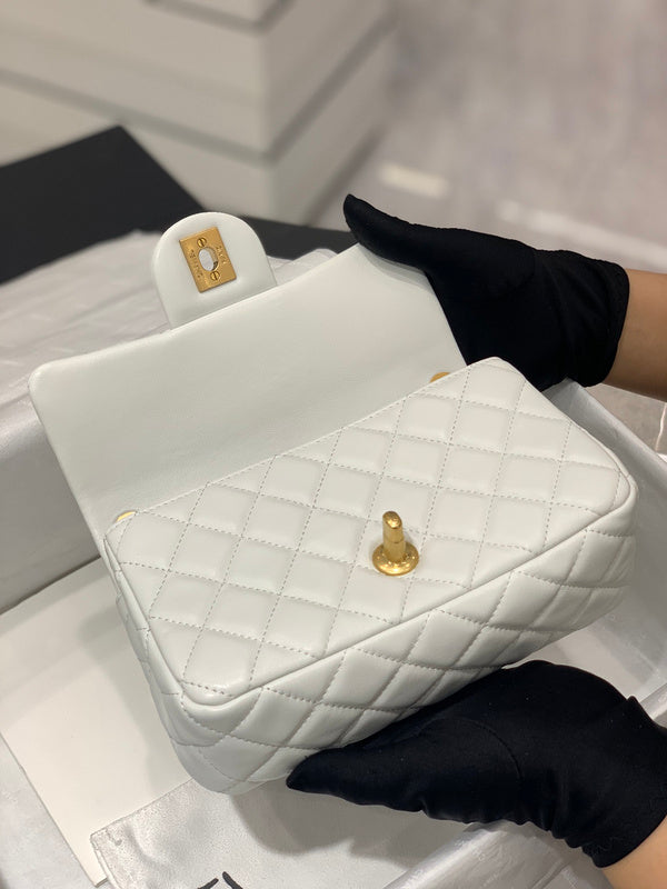  women's handbag, mid design, view 3