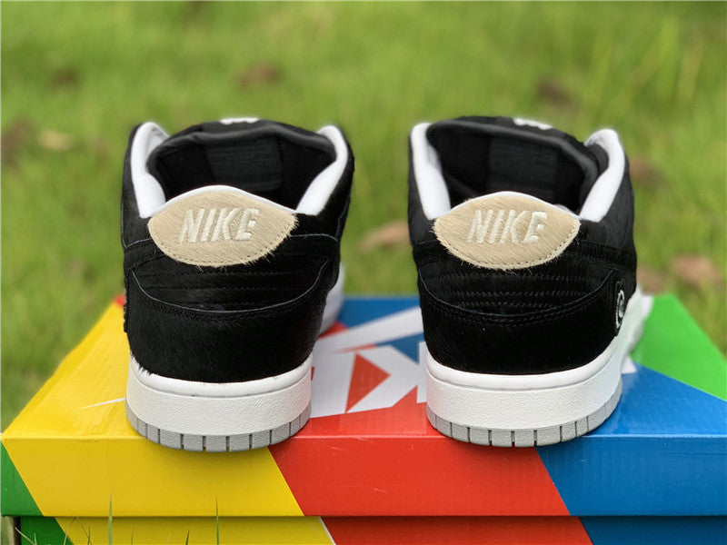 Nike Men's & Women's Designer Lifestyle Shoes — Style 080 interior view