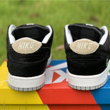 Nike Men's & Women's Designer Lifestyle Shoes — Style 080 interior view