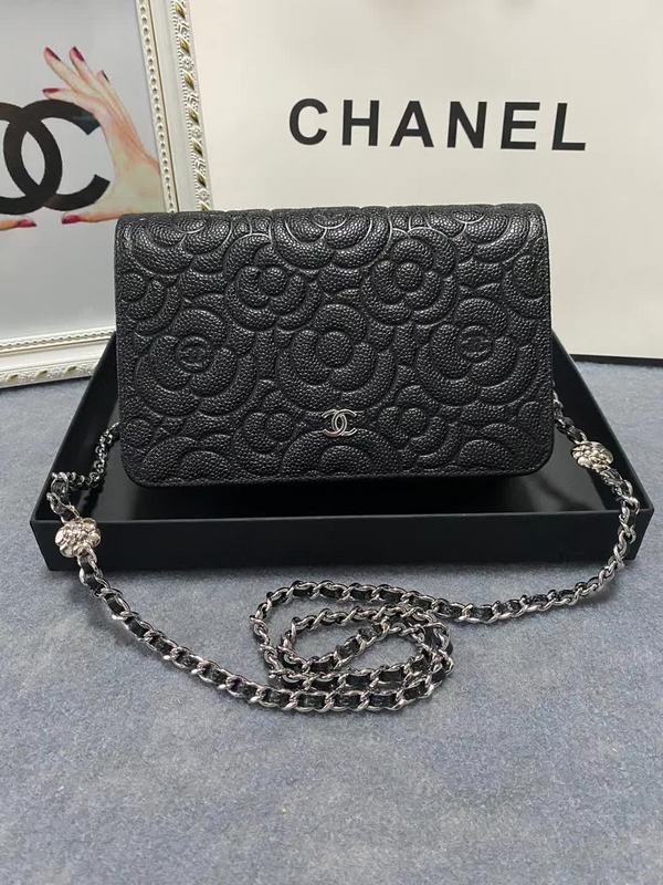 Zivas Charm Versatile Design Fashion Handbag (Effortless Style Upgrade) – Front View