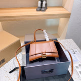 Ziva's Charm handbag – detail view (one versatile size)