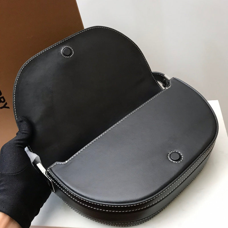 Ziva's Charm handbag – product shot (one versatile size)