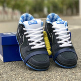 Nike Men's & Women's Premium Low-Top Trainers — Style 193 hardware detail