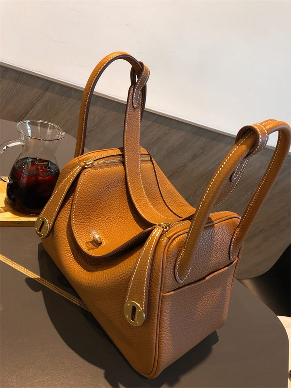 Sleek handbag styled for everyday wear