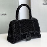 Zivas Charm Versatile Design Statement Handbag (Everyday Luxury Essential) – Close-Up Detail