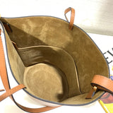 Ziva's Charm handbag – carry view (19cm*28cm*14cm)