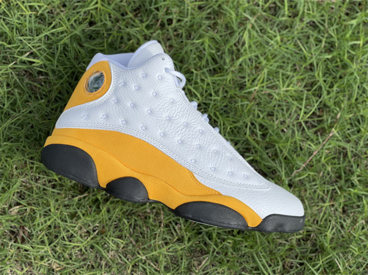 Nike Men's & Women's Designer Low-Top Shoes — Style 233 angle view