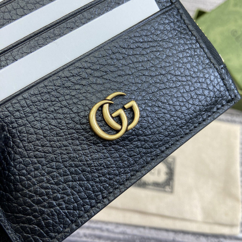 Side profile of modern polished women's handbag – women's statement bag