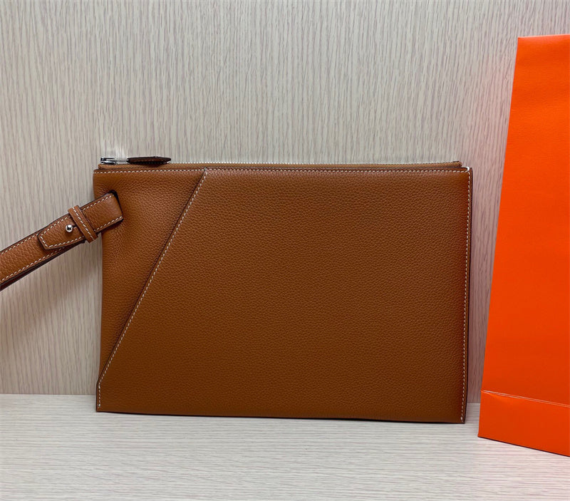  crossbody bag interior and compartment view