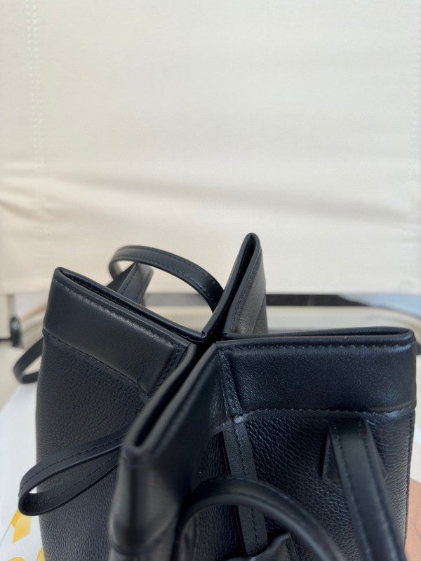 Ziva's Charm handbag – back view (15cm*18.5cm*18cm)