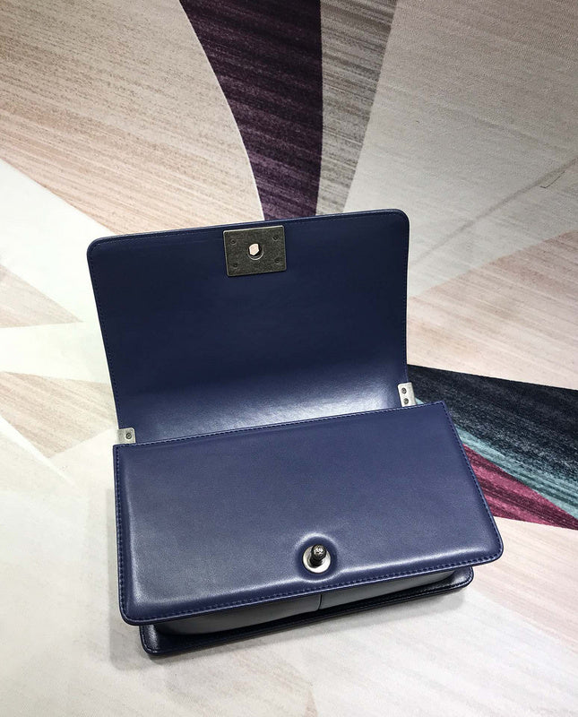  handbag, mid everyday style, image 7