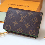  shoulder bag interior and compartment view 21