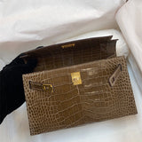  Polished carryall bag front view 43