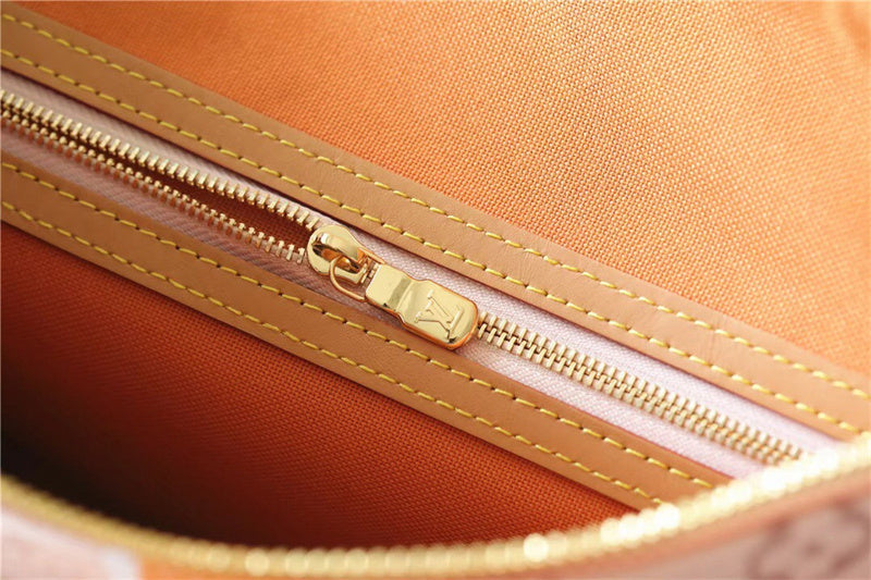  Chic handbag carried on shoulder 10