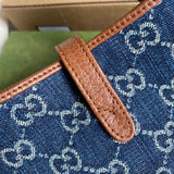 Close-up detail of polished structured women's handbag – women's luxury accessory