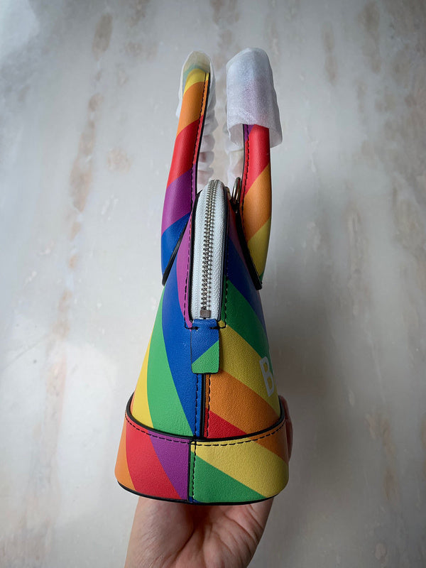 Elegant Vegan Leather Handbag - Versatile Everyday Design | Women's Fashion Handbag #883 - interior view (image 6) of designer-inspired handbag