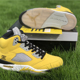 Nike Men's & Women's Iconic Street Trainers — Style 107 hardware detail