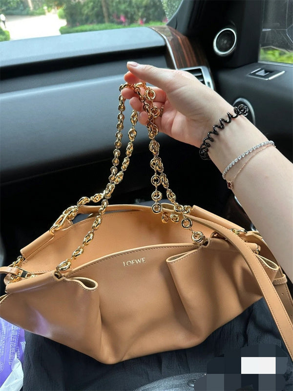 Ziva's Charm handbag – back view (35cm*21cm*11.5cm)