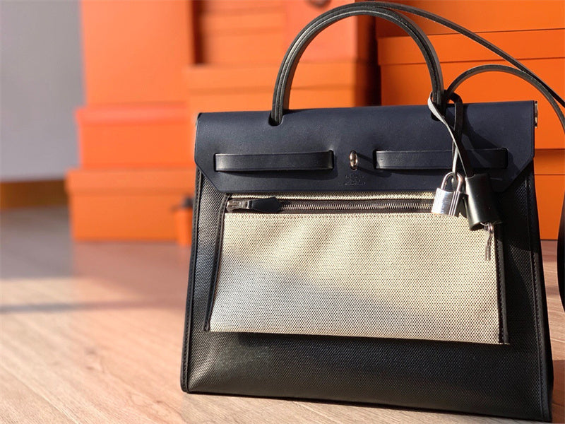  everyday handbag detail view showing craftsmanship 32