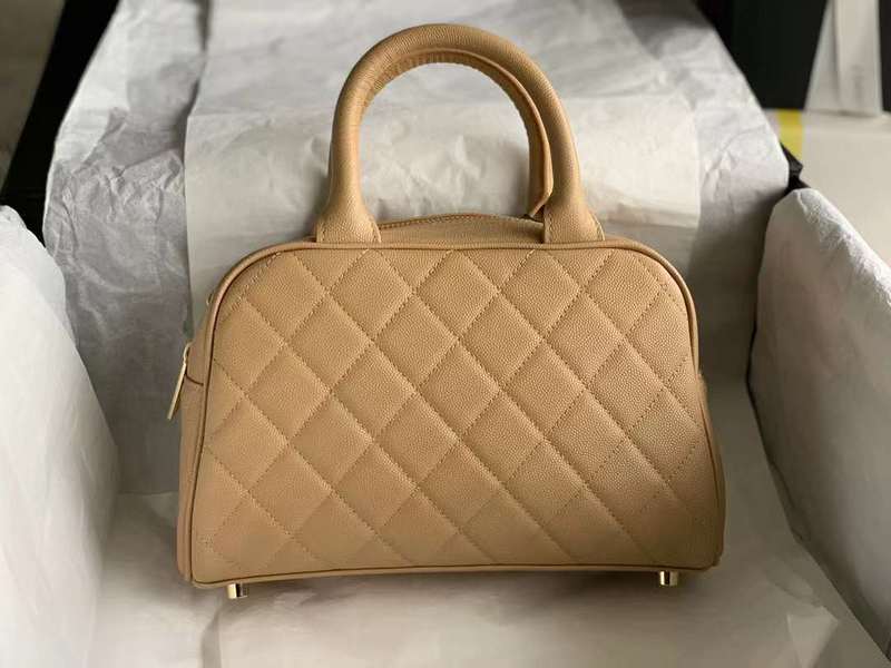 Zivas Charm Effortless Elegance Everyday Handbag (Statement-Ready Design) – Back View