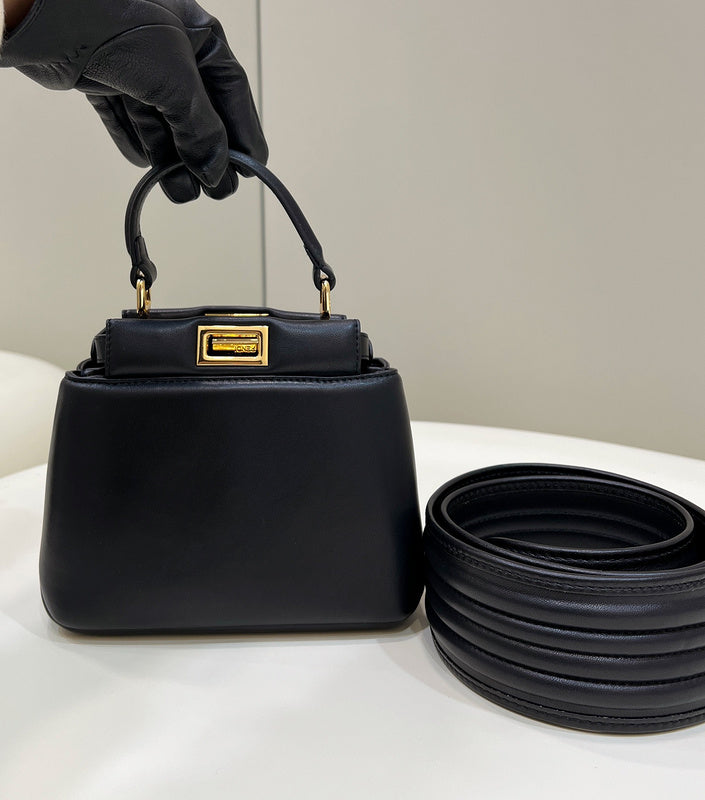 Ziva's Charm handbag – interior view (22cm*9cm*15cm)