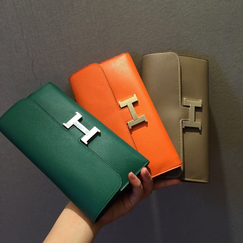 Everyday-Ready handbag styled for everyday wear