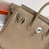 shoulder bag close-up of hardware and finish 17