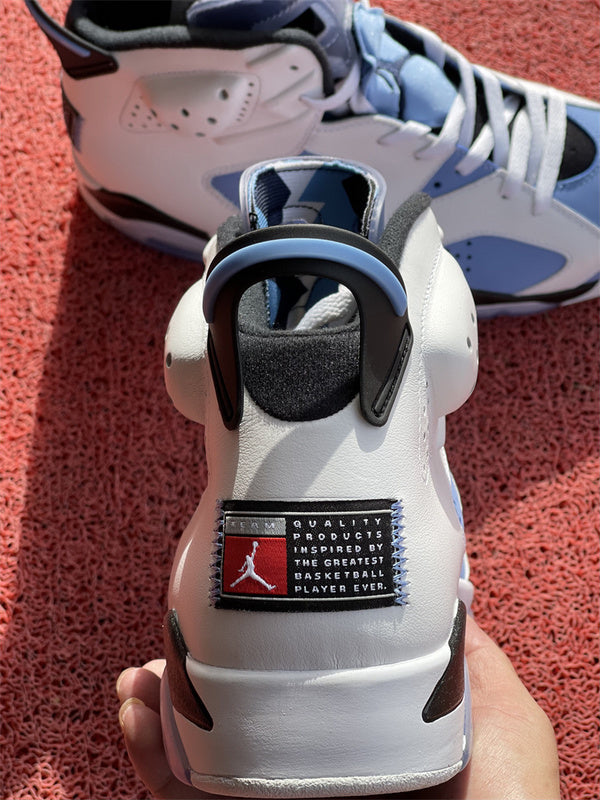 Nike Men's & Women's Premium Designer Sneakers — Style 250 hardware detail
