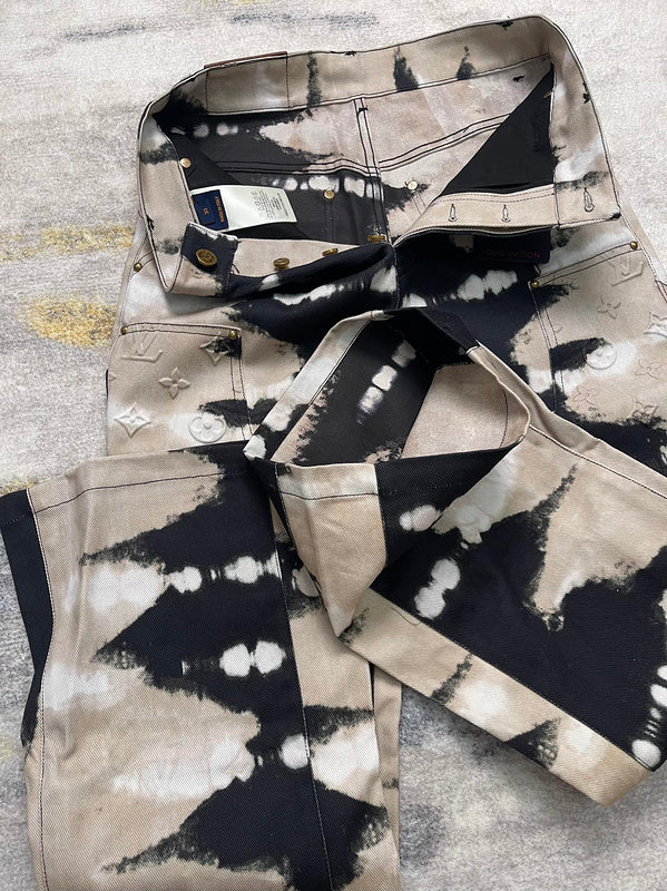 Full styled look of Louis Vuitton luxury clothing with label-forward styling