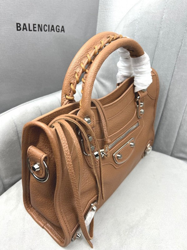 Zivas Charm Effortless Elegance Statement Handbag (Premium Everyday Carry) – Styled Look